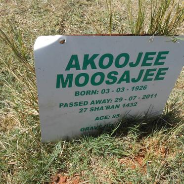 MOOSAJEE Akoojee 1926-2011