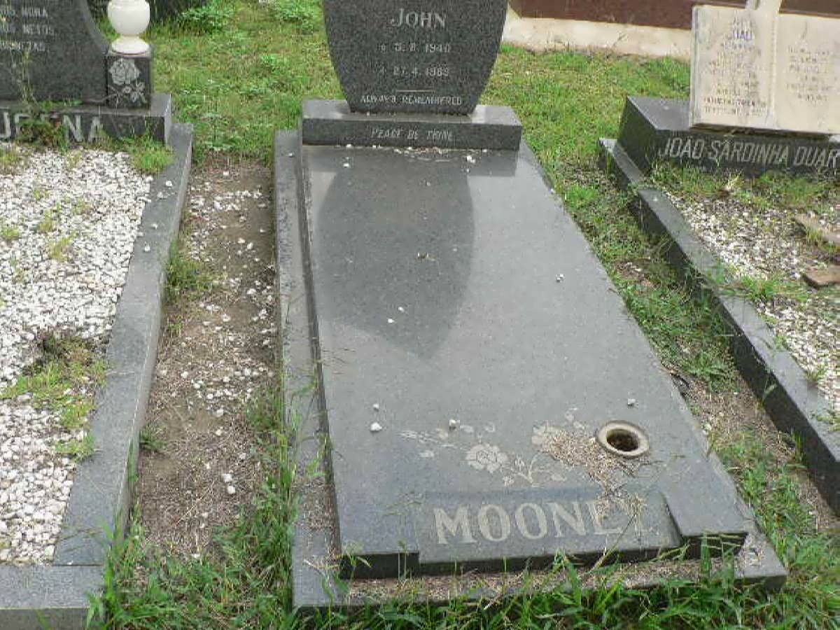 MOONE John 1940-1989