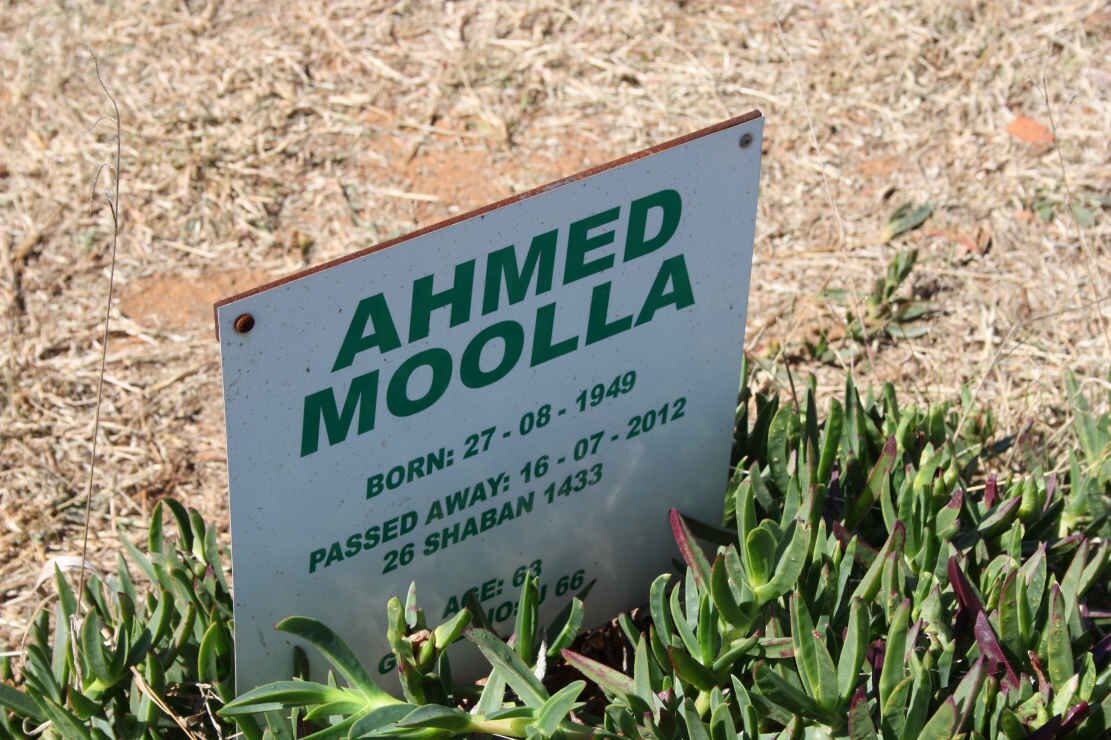 MOOLLA Ahmed 1949-2012