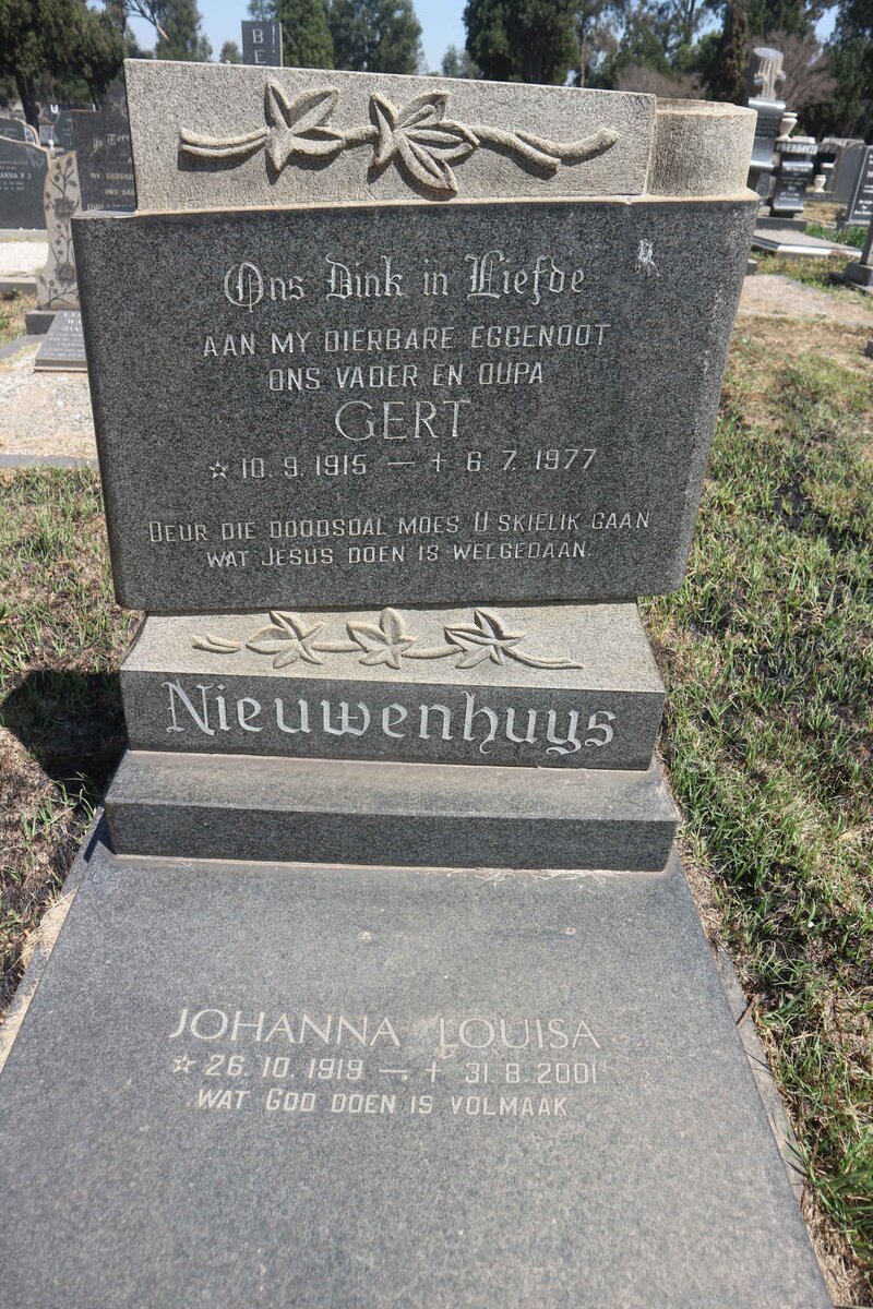 NIEUWENHUYS Gert 1915-1977 & Johanna Louisa 1919-2001