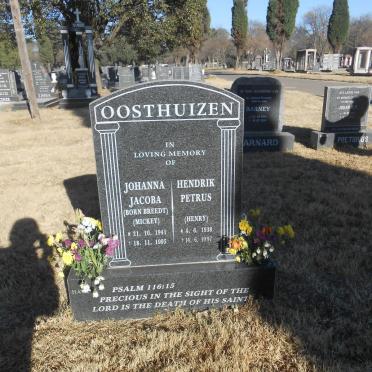 OOSTHUIZEN Hendrik Petrus 1938-1997 &amp; Johanna Jacoba BREEDT 1941-1995