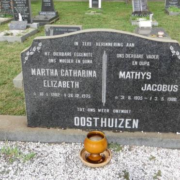 OOSTHUIZEN Mathys Jacobus 1905-1980 &amp; Martha Catharina Elizabeth 1902-1975