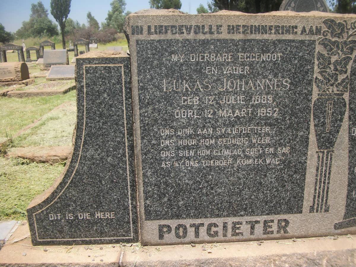 POTGIETER Lukas Johannes 1889-1952 &amp; Johanna Margaretha  VAN DER WALT 1899-1975