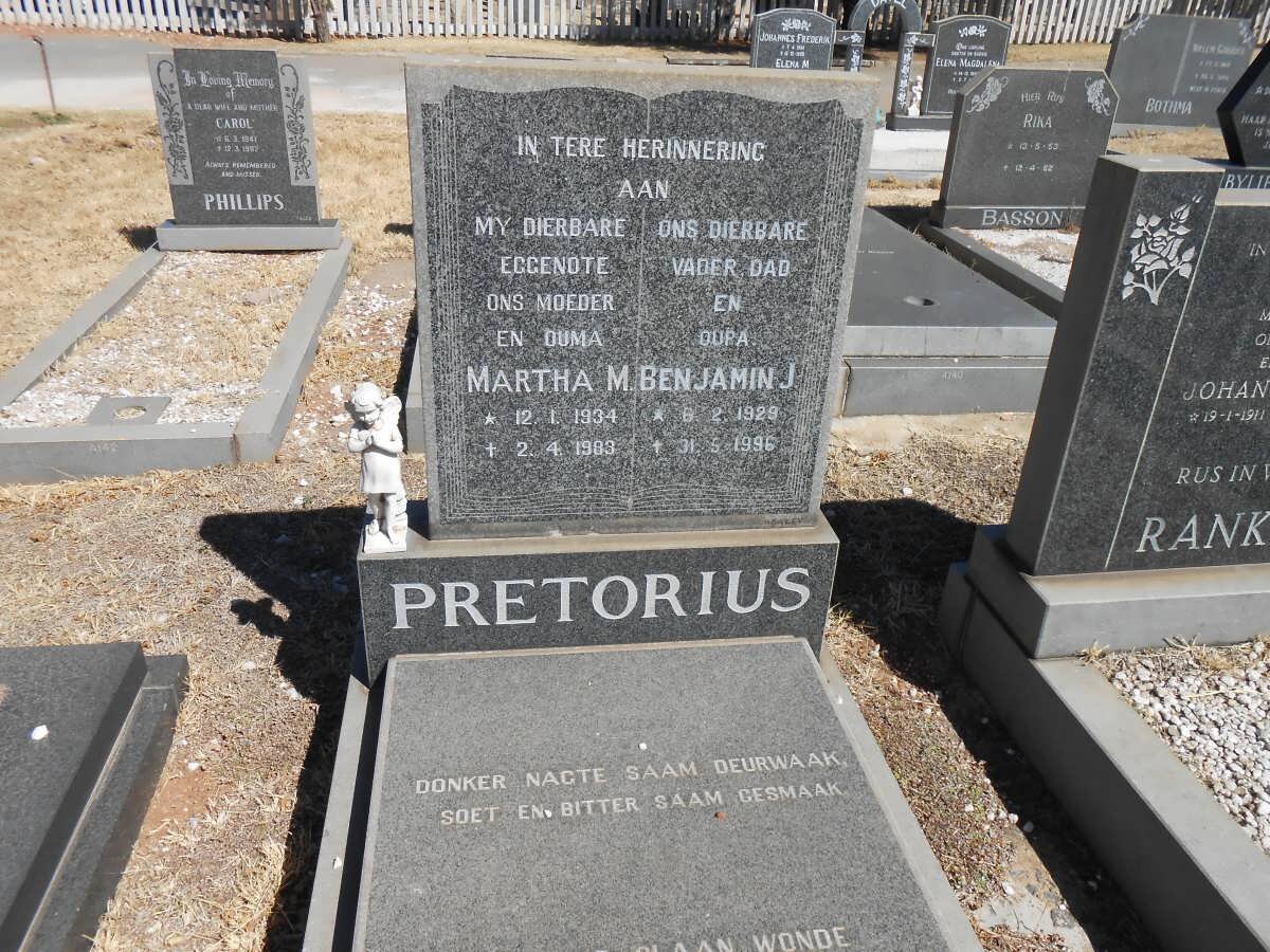 PRETORIUS Benjamin J. 1929-1996 &amp; Martha M. 1934-1983