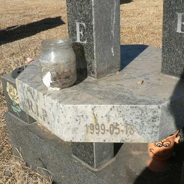 RADEBE Jeminah Tipane 1930-1999