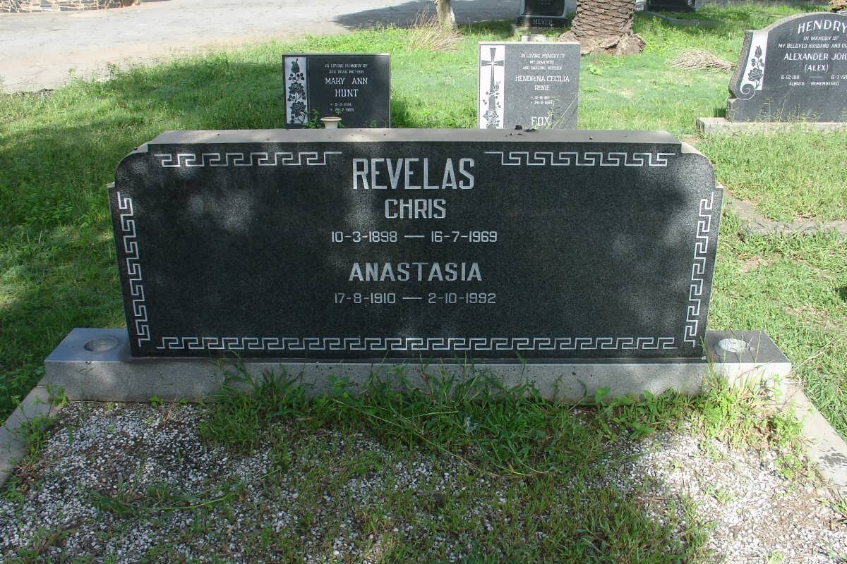 REVELAS Chris 1898-1969 &amp; Anastasia 1910-1992