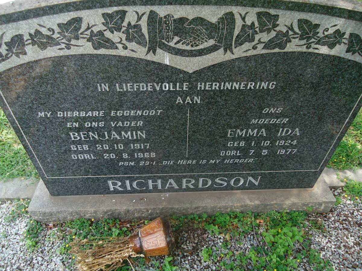 RICHARDSON Benjamin 1917-1968 &amp; Emma Ida 1924-1977