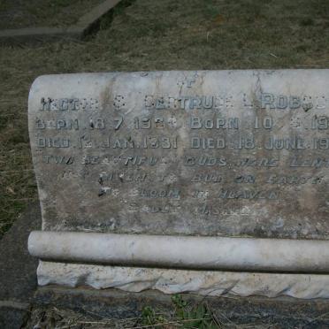 ROBSON Hector 1930-1931 :: ROBSON Gertrude L. 1938-1943