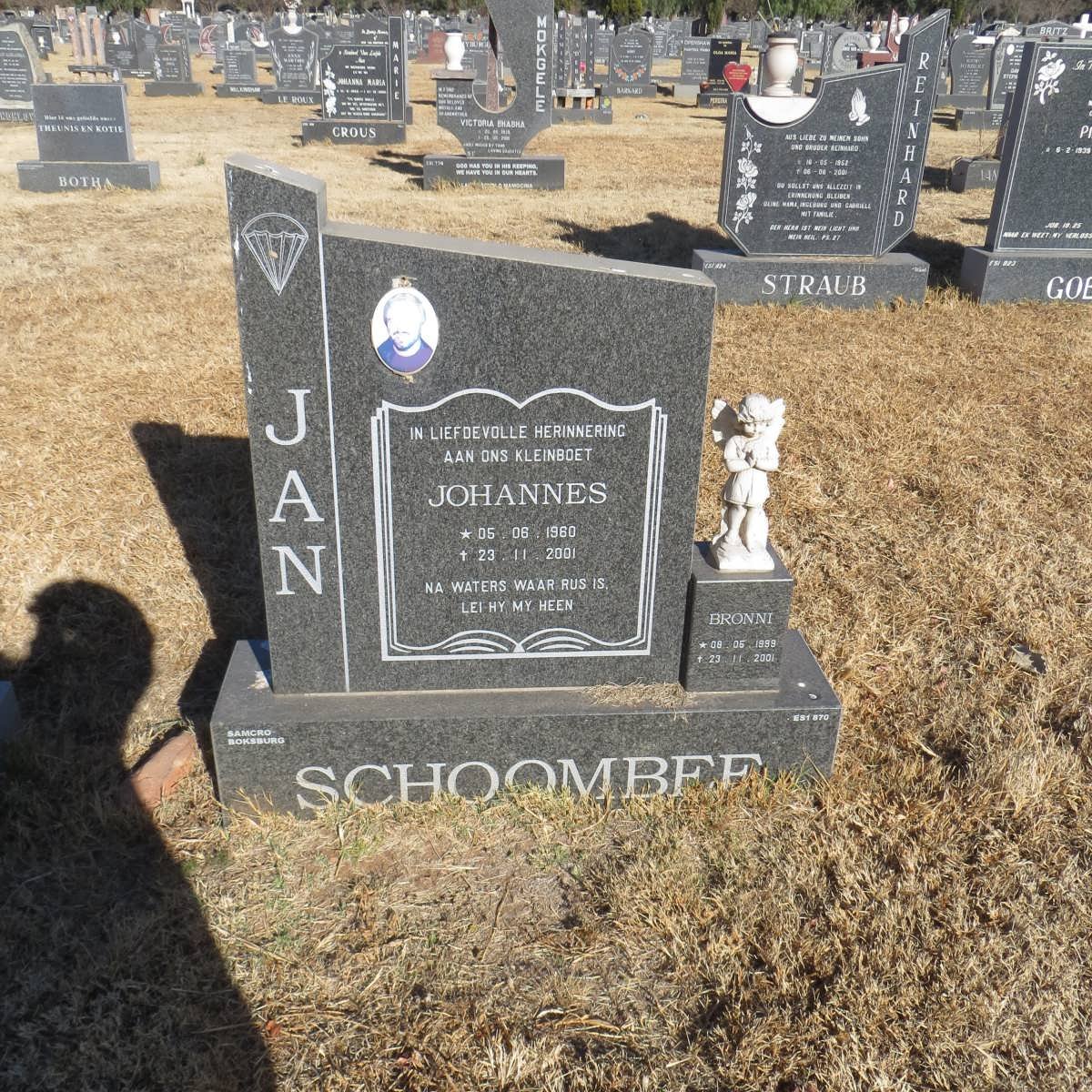 SCHOOMBEE Johannes 1960-2001 :: SCHOOMBEE Bronni 1999-2001