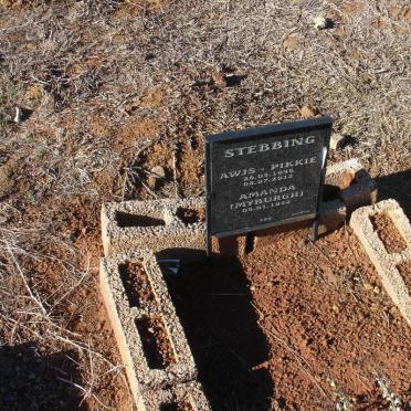 STEBBING Awis 1946-2012 :: STEBBING Amanda nee MYBURGH 1952-