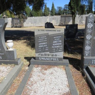 SWANEPOEL Johannes Arnoldus 1913-1982 &amp; Janettha Hendriena Petronella 1912-2002