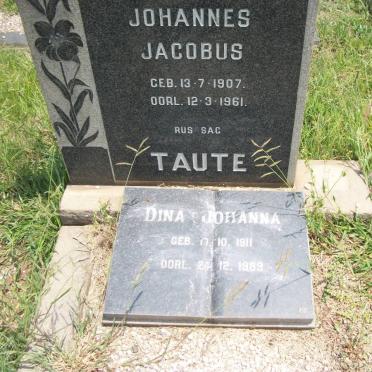 TAUTE Johannes Jacobus 1907-1961 &amp; Dina Johanna 1911-1989