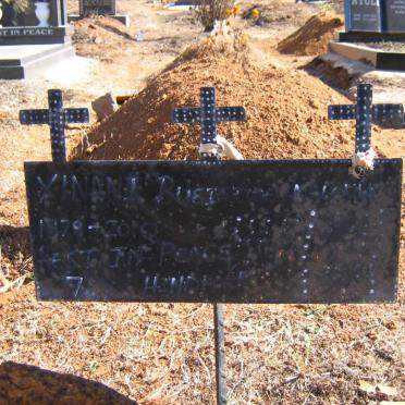 XINANI Busiwe 1979-2010