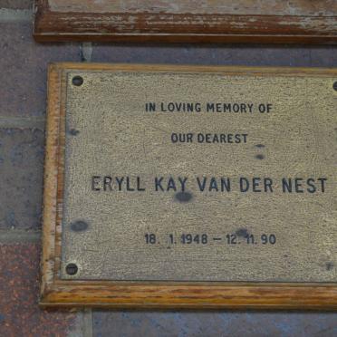 NEST Eryll Kay, van der 1948-1990