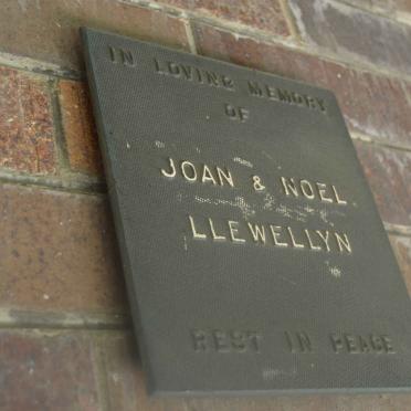 LLEWELLYN Noel &amp; Joan
