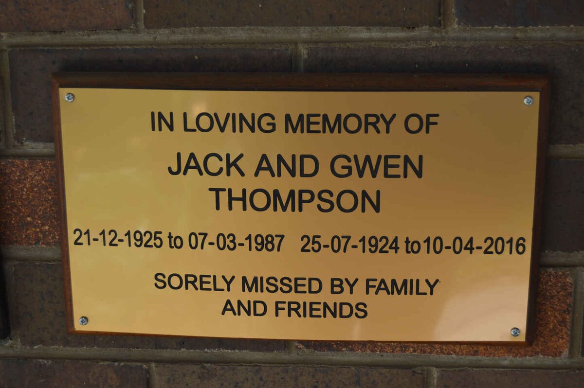 THOMPSON Jack 1925-1987 &amp; Gwen 1924-2016