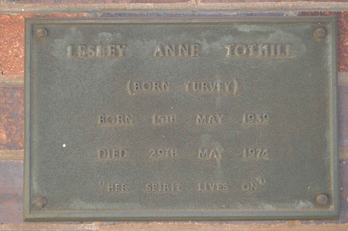 TOTHILL Lesley Anne nee TURVEY 1939-1974