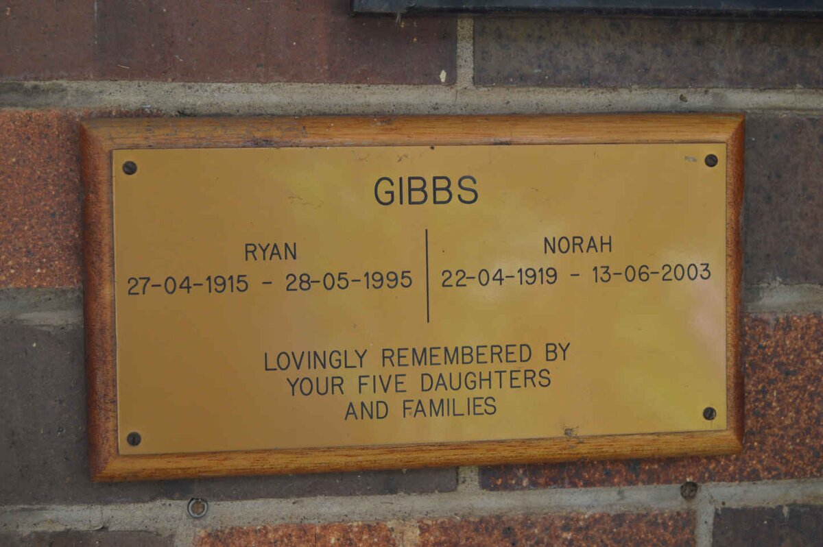 GIBBS Ryan 1915-1995 &amp; Norah 1919-2003