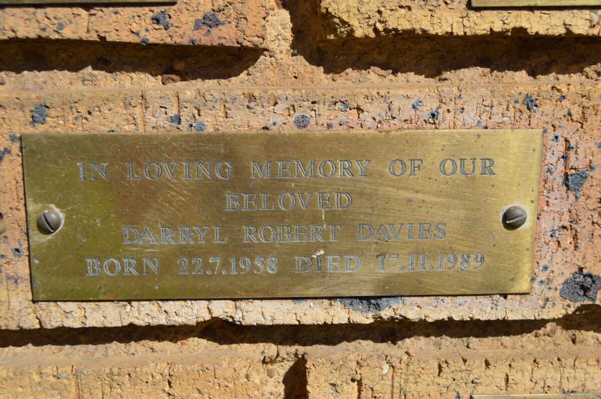 DAVIES Darryl Robert 1958-1989