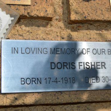 FISHER Doris 1918-2012