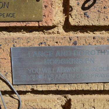 HODGKINSON Lance &amp; Dorothy