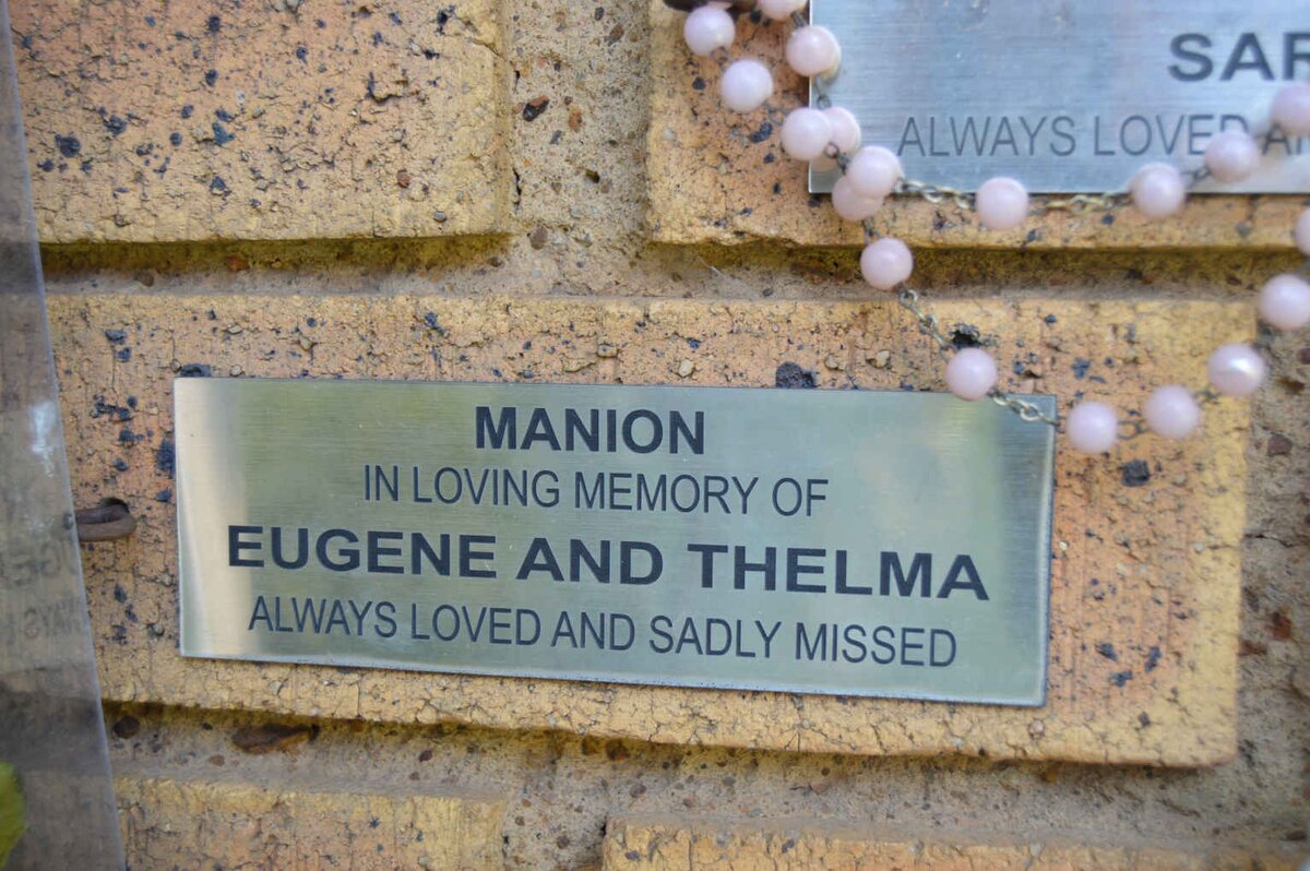 MANION Eugene &amp; Thelma