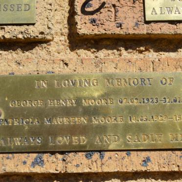 MOORE George Henry 1923-1989 :: MOORE Patricia Maureen 1929-1998