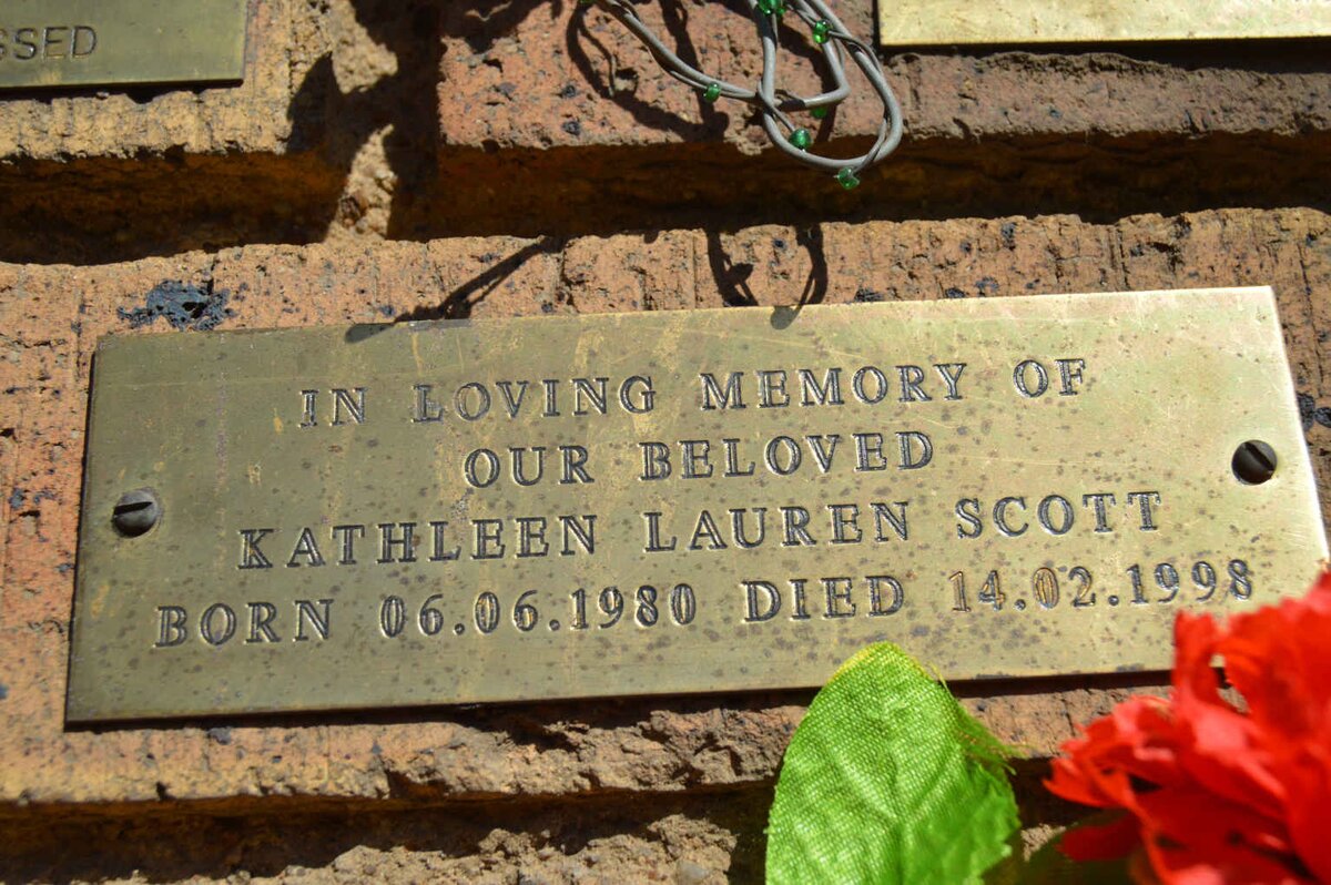 SCOTT Kathleen Lauren 1980-1998