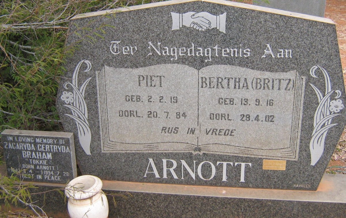 ARNOTT Piet 1919-1984 &amp; Bertha BRITZ 1916-2002