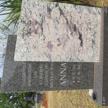 HEYNEKE Anna 1943-2001