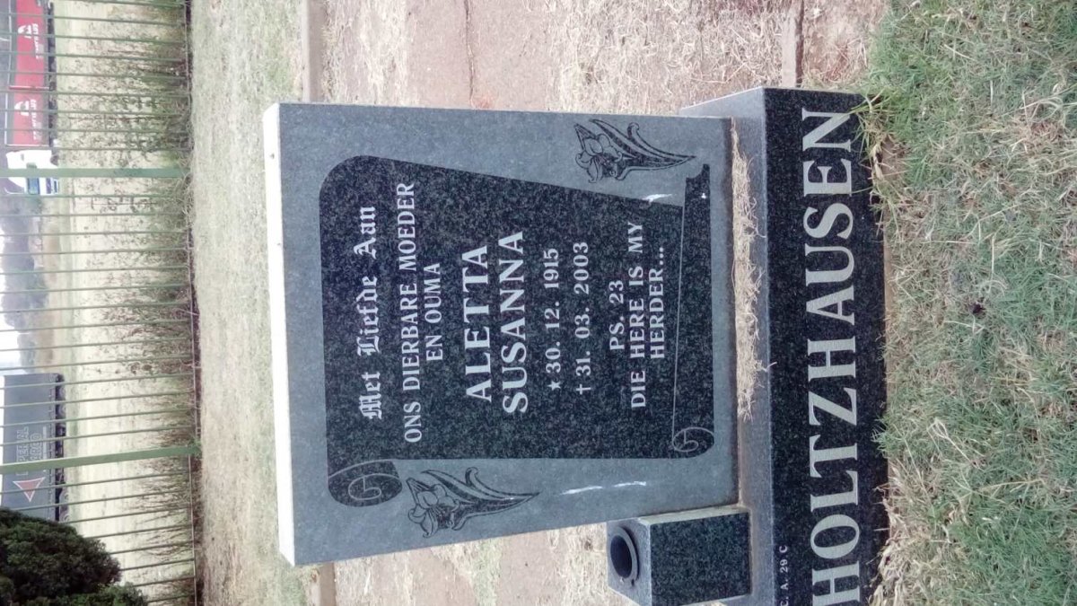 HOLTZHAUSEN Aletta Susanna 1915-2003