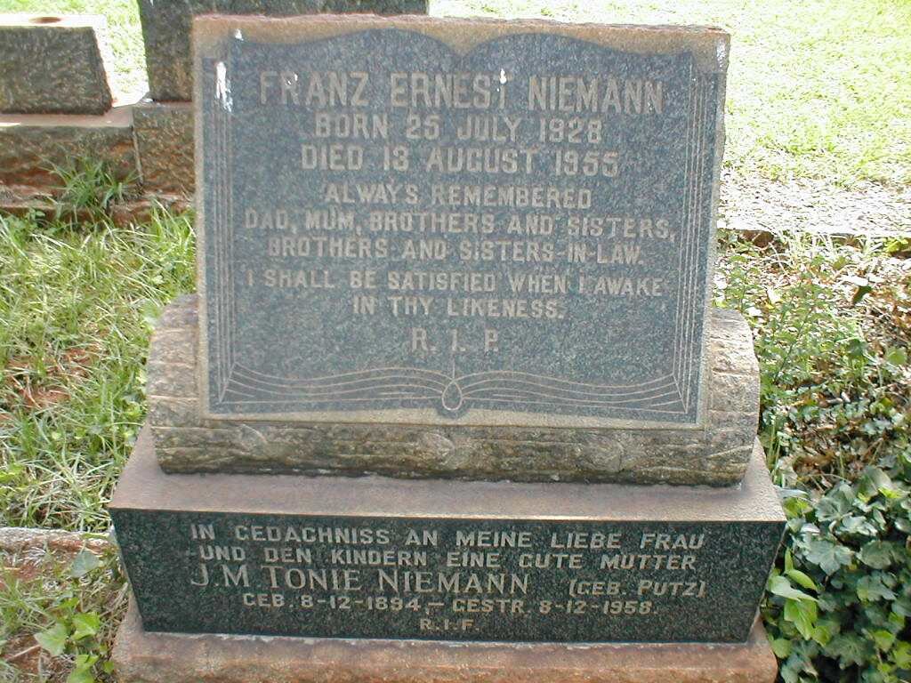 NIEMANN J.M. Tonie nee PUTZ 1894-1958 :: NIEMANN Franz Ernest  1928-1955