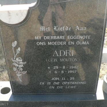 OBERHOLZER Adri nee MOUTON 1942-1997