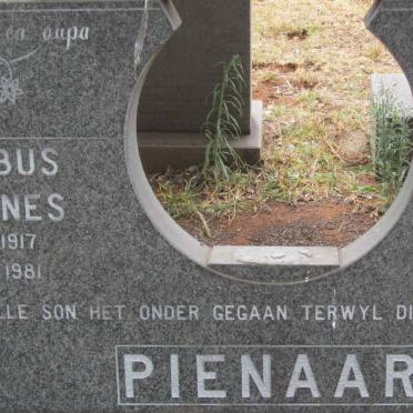 PIENAAR Jacobus Johannes 1917-1981 &amp; Magdalena Adriana Jacoba 1922-1990