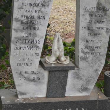 SCHOEMAN Gert Stephanus Johannes 1939-1985