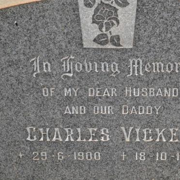 VICKERS Charles 1900-1979