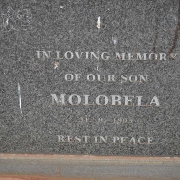 ? Molobela -1995