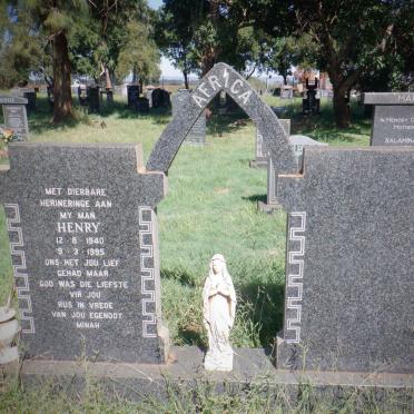 AFRICA Henry 1940-1995