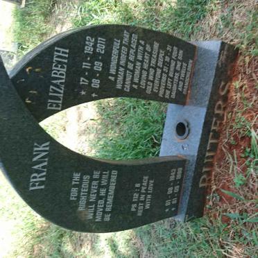 RUITERS Frank 1943-1999 &amp; Elizabeth 1942-2011