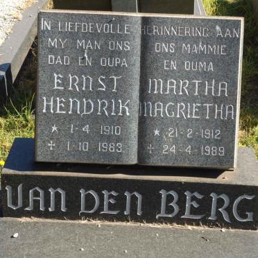 BERG Ernest Hendrik, van den 1910-1983 &amp; Martha Magrietha 1912-1989