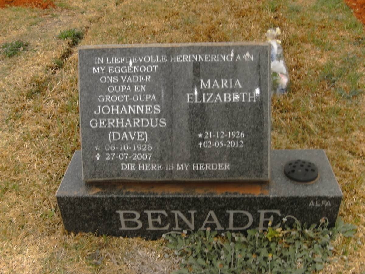 BENADE Johannes Gerhardus 1926-2007 &amp; Maria Elizabeth 1926-2012