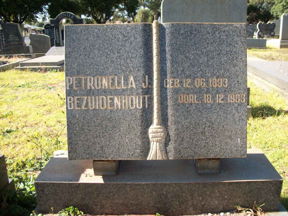BEZUIDENHOUT Petronella J. 1893-1983