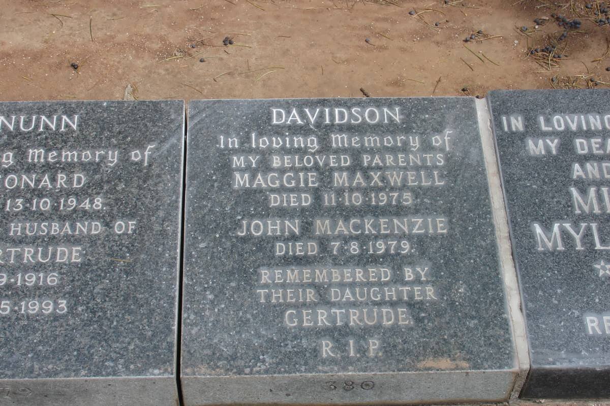 DAVIDSON John Mackenzie -1979 &amp; Maggie Maxwell -1975