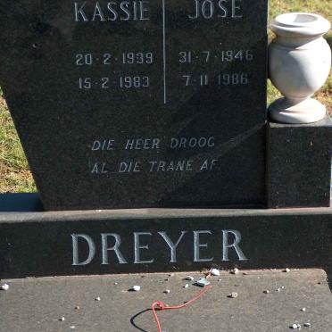 DREYER Kassie 1939-1983 &amp; Jose 1946-1986