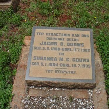 GOUWS Jacob D. 1880-1932 &amp; Susanna M.C. 1884-1939