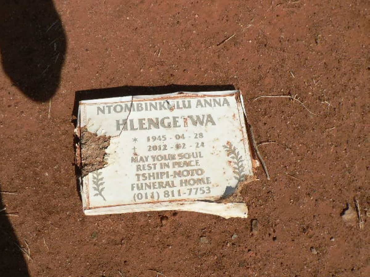 HLENGETWA Ntombinkulu Anna 1945-2012