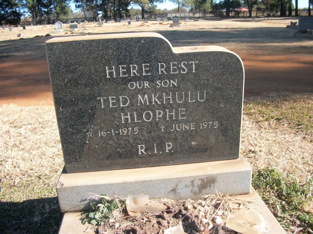 HLOPHE Ted Mkhulu 1975-1975