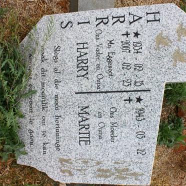 HARRIS Harry 1934-2007 &amp; Martie 1943-