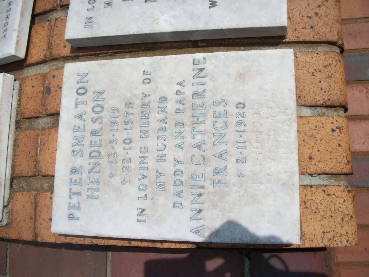 HENDERSON Peter Smeaton 1919-1975 &amp; Annie Catherine Frances 1920-1990
