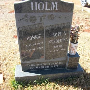 HOLM Ronnie 1950-2005 &amp; Sophia Frederika 1954-
